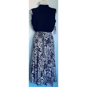 JM Collection Skirt Large Black and White NWOT